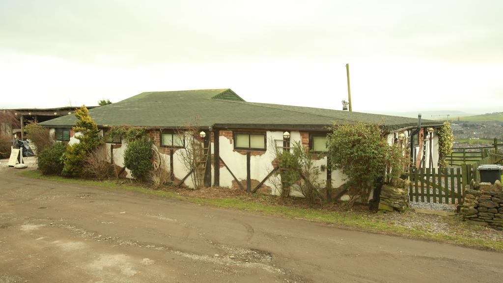 The Edge Accommodation Huddersfield Esterno foto