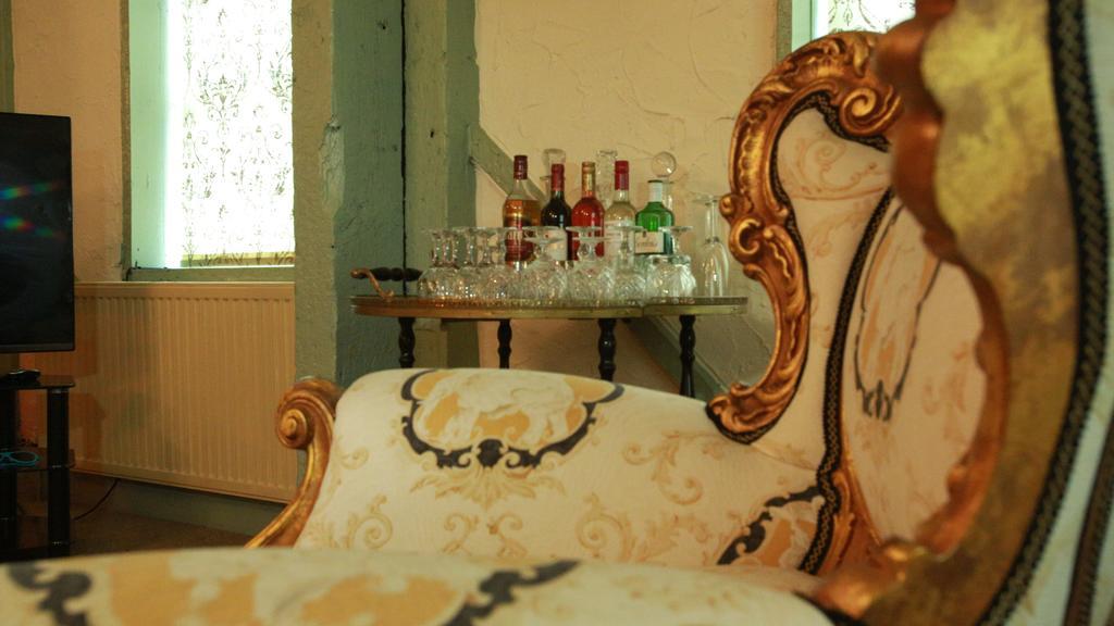 The Edge Accommodation Huddersfield Esterno foto